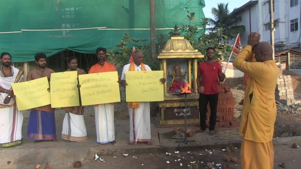 தாக்குதல் நடத்தியவர்களுக்கு கிளிநொச்சி பொலிஸார் ஆதரவு! வெடித்தது போராட்டம் 